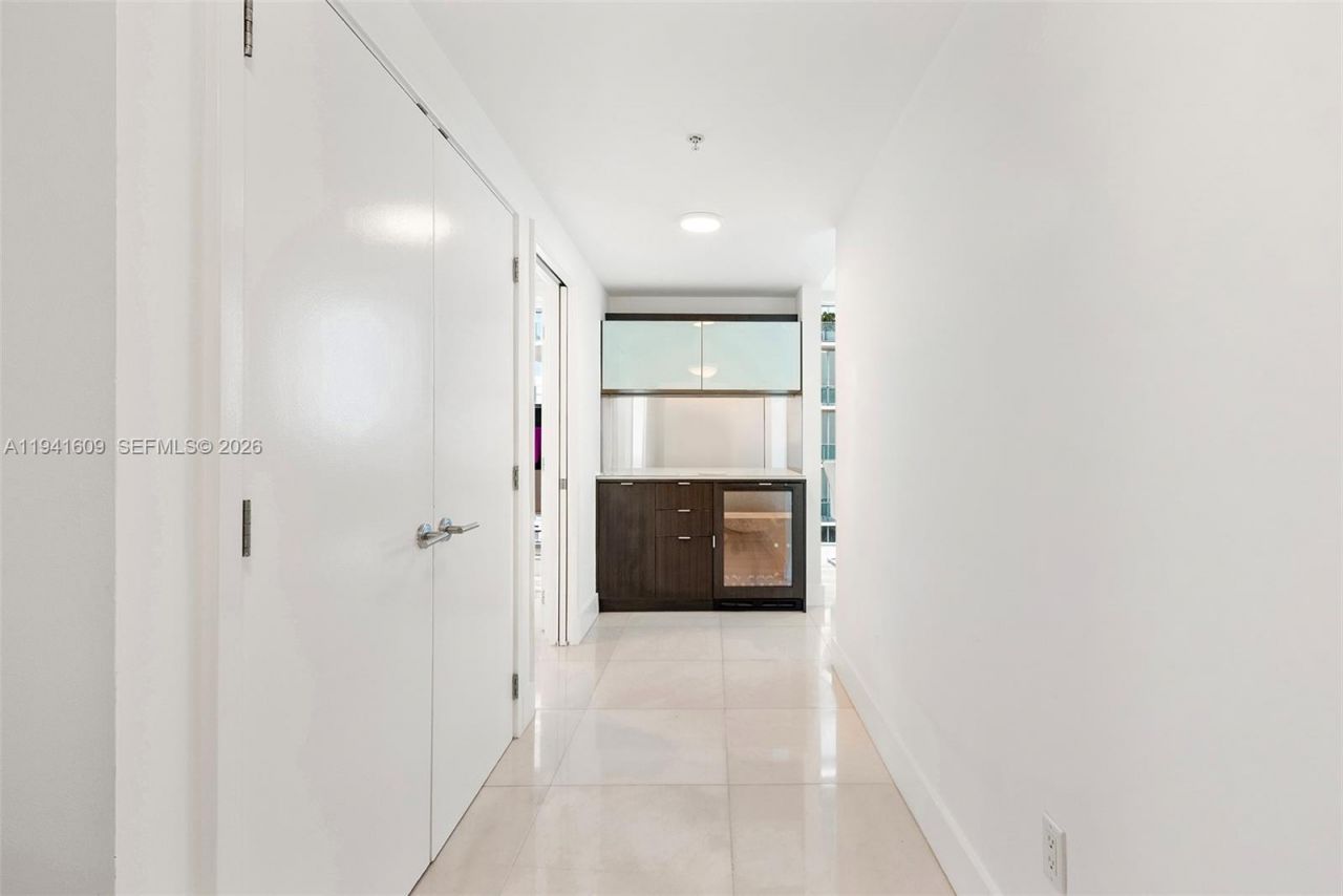 6899 Collins Ave, Unit 1205, Miami Beach, FL 33141 Photo