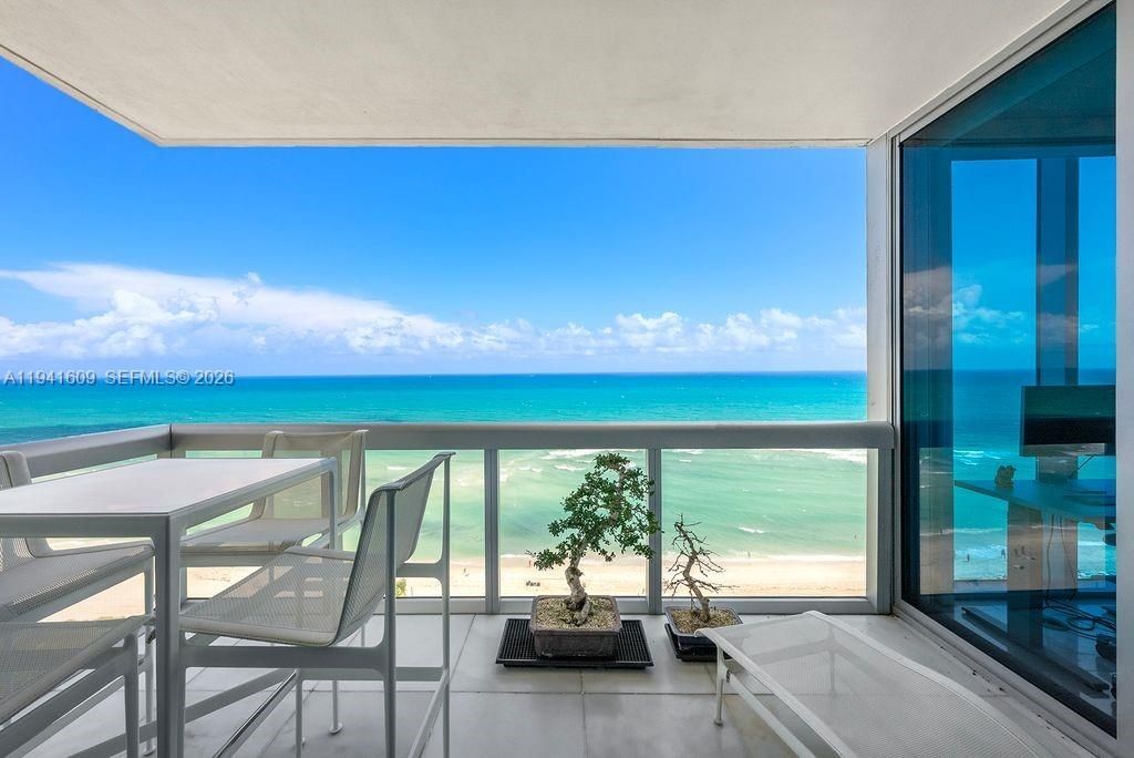 6899 Collins Ave, Unit 1205, Miami Beach, FL 33141 Photo