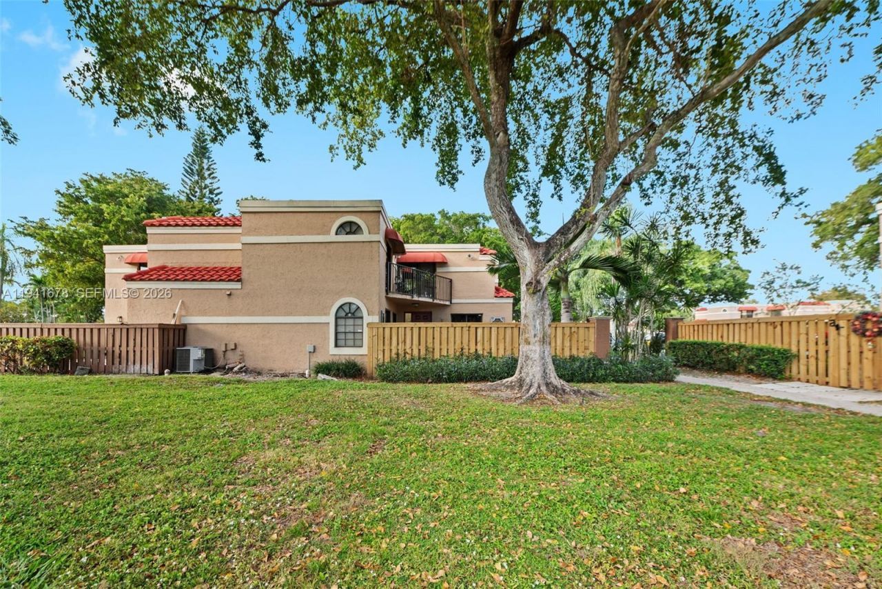8189 Thames Blvd, Unit C, Boca Raton, FL 33433 Photo