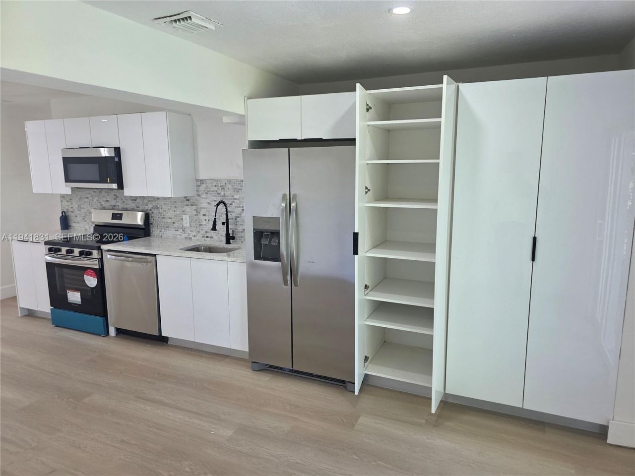 1221 Cleve H Dixon Ave. , Riviera Beach, FL 33404 Photo