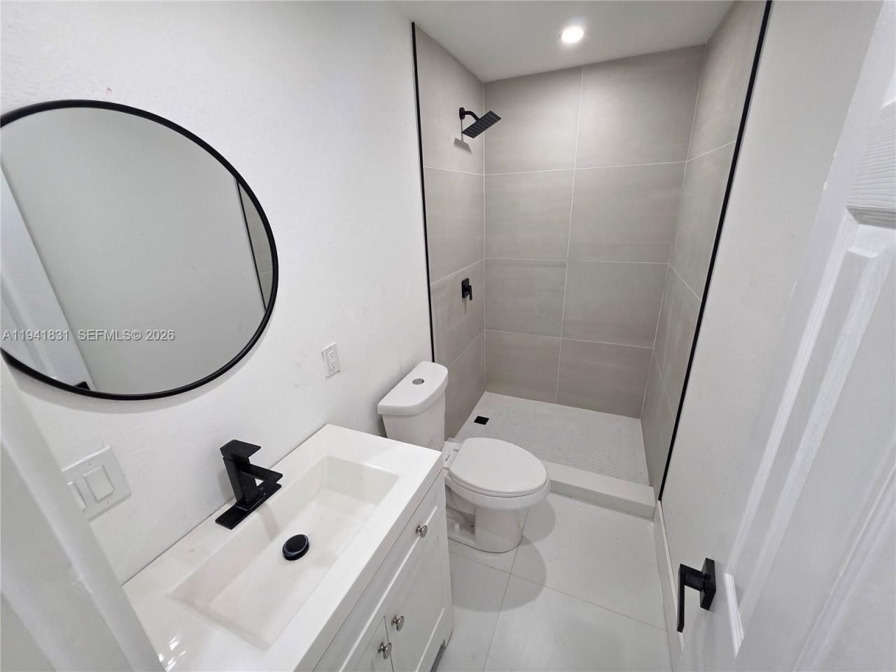 1221 Cleve H Dixon Ave. , Riviera Beach, FL 33404 Photo