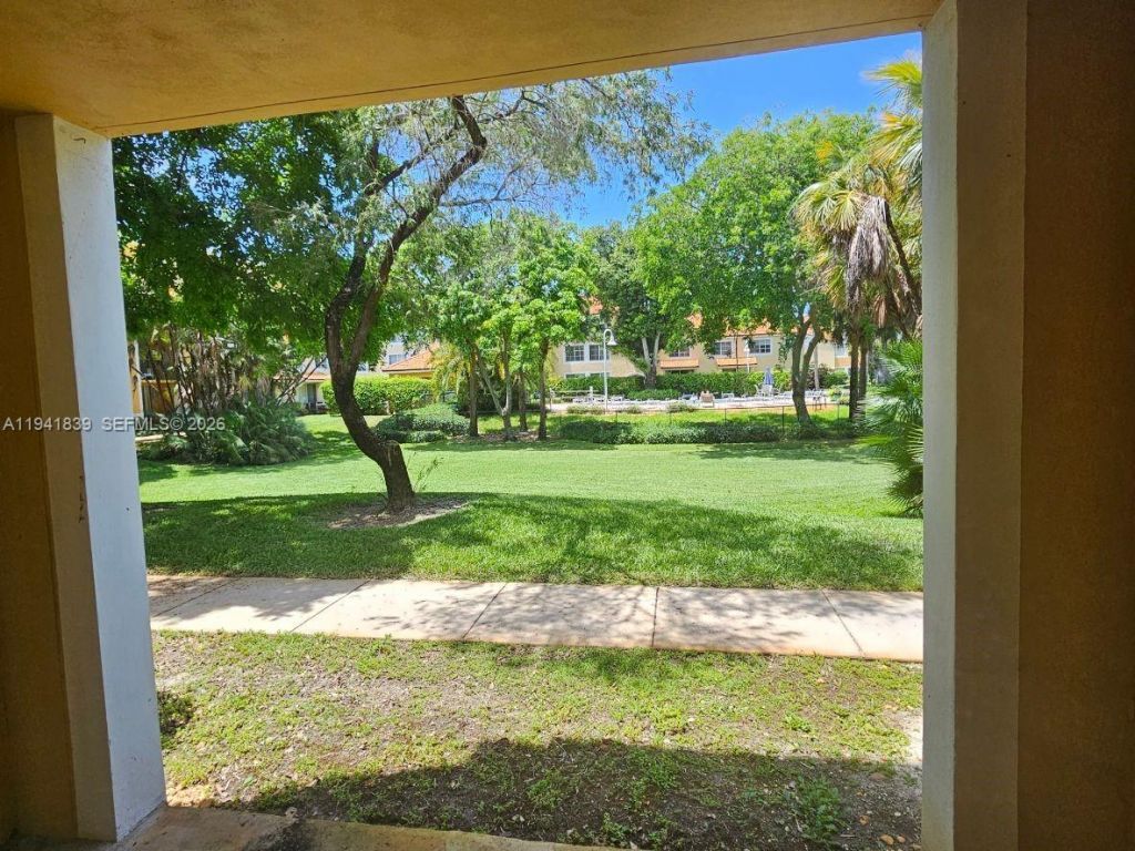 111 Yacht Club Way, Unit 106, Hypoluxo, FL 33462 Photo