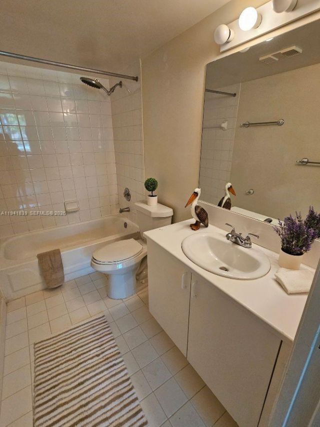 111 Yacht Club Way, Unit 106, Hypoluxo, FL 33462 Photo