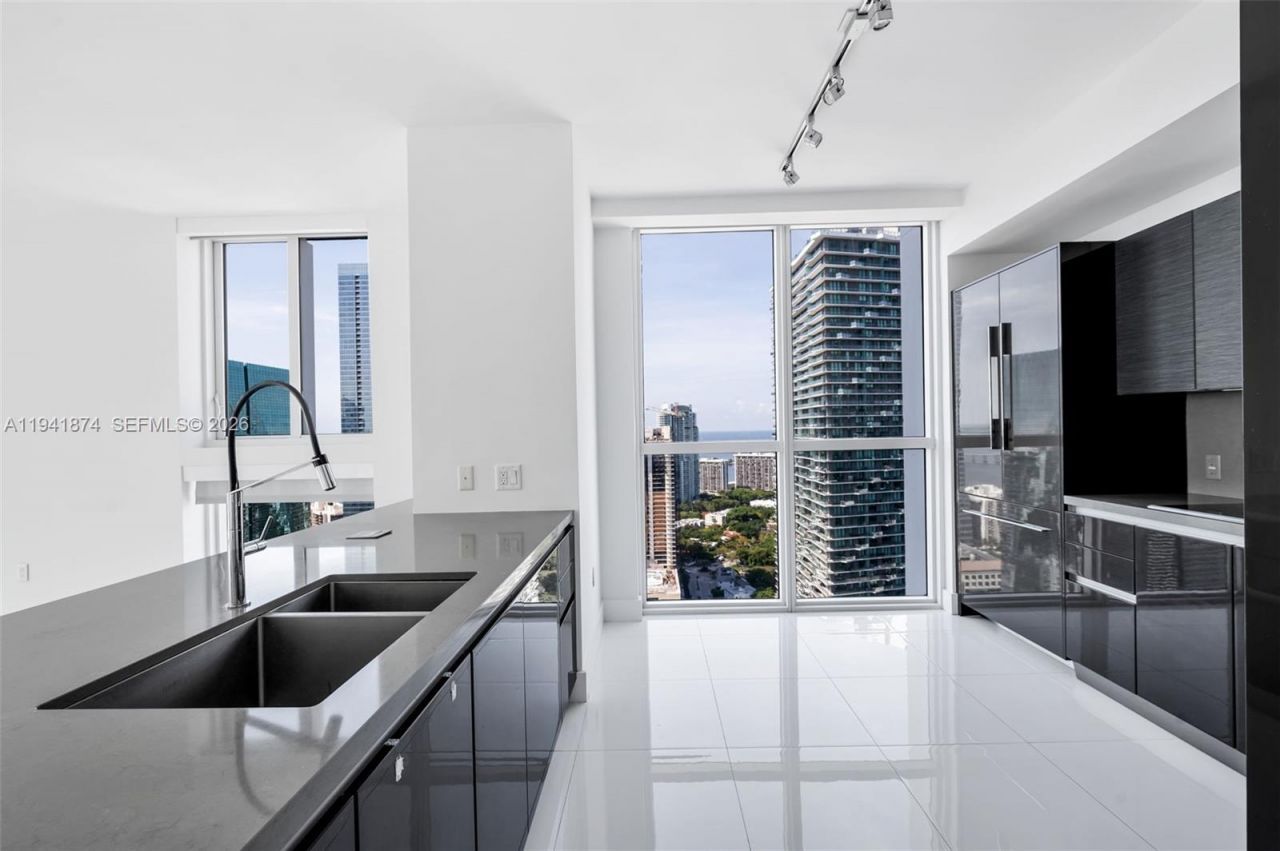 1080 Brickell Ave, Unit 3900-3901, Miami, FL 33131 Photo