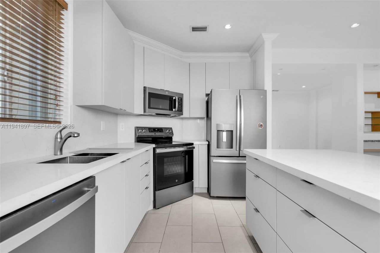 5505 NW 112th Path, Unit 5505, Doral, FL 33178 Photo