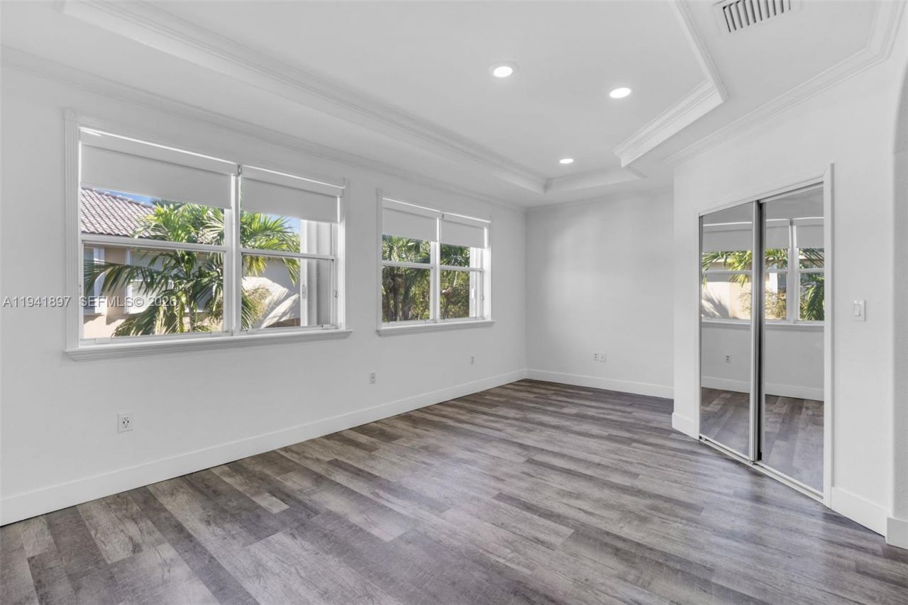 5505 NW 112th Path, Unit 5505, Doral, FL 33178 Photo