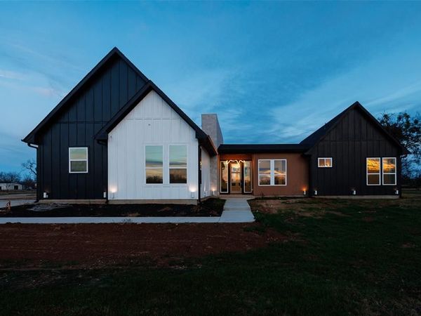 7316 N Sundance Drive, Joshua, TX 76058