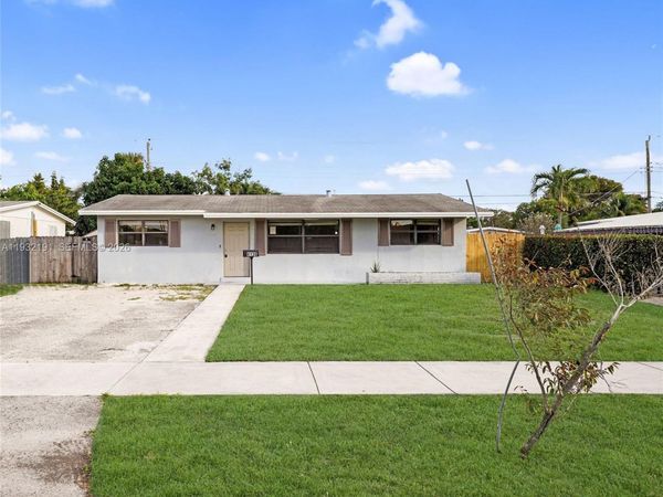 4136 NW 13th Ave, Oakland Park, FL 33309