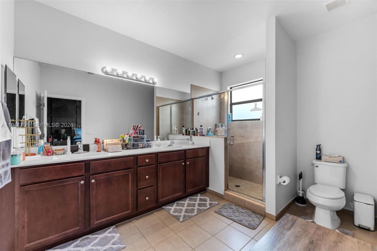 3763 SE 2nd St , Homestead, FL 33033 Photo