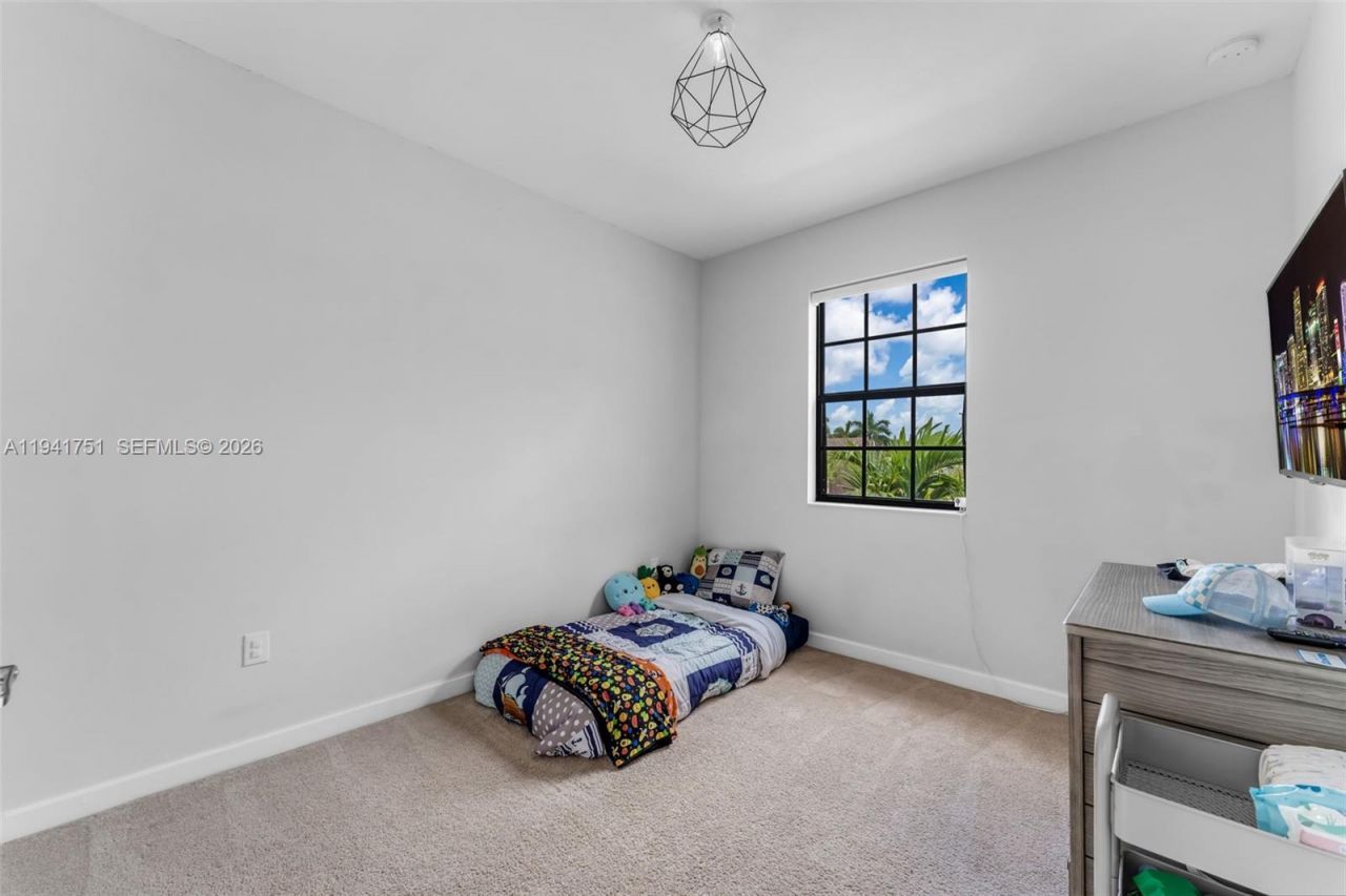 3763 SE 2nd St , Homestead, FL 33033 Photo