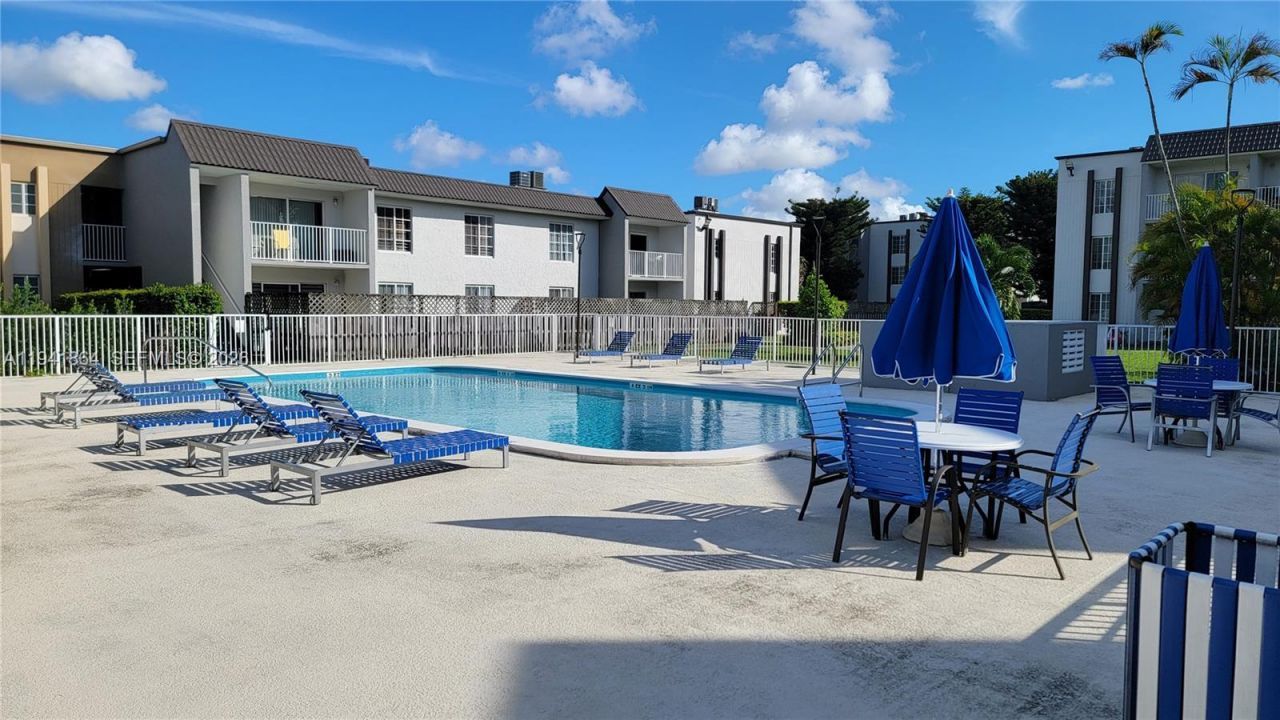 4804 NW 79th Ave , Unit 303, Doral, FL 33166 Photo