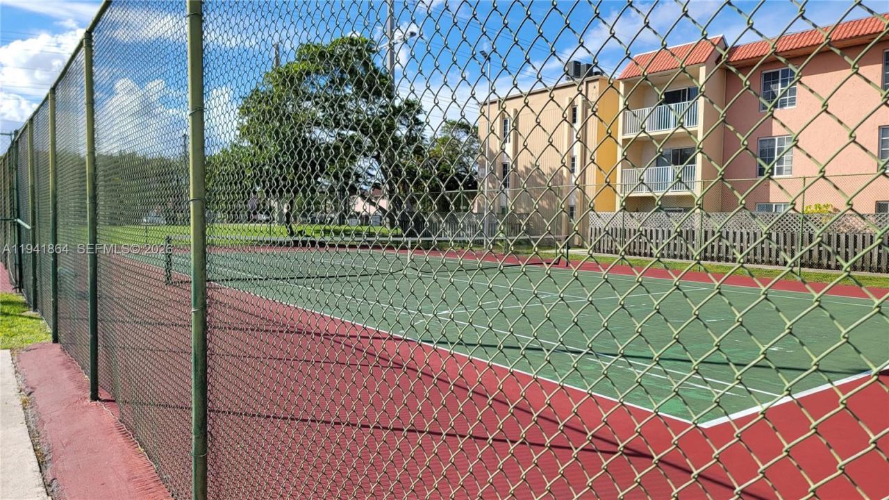 4804 NW 79th Ave, Unit 303, Doral, FL 33166 Photo