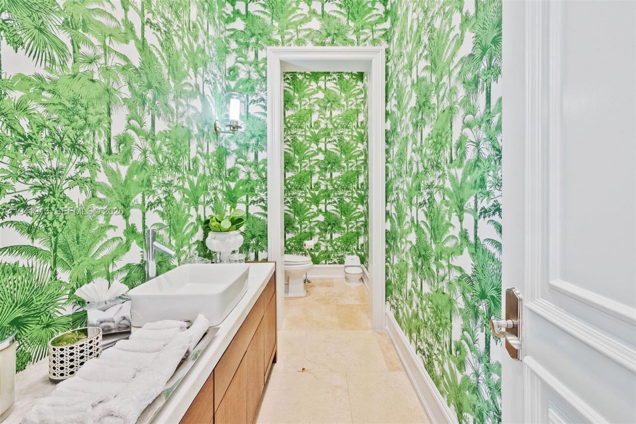 5901 Rolling Road Dr, Pinecrest, FL 33156 Photo