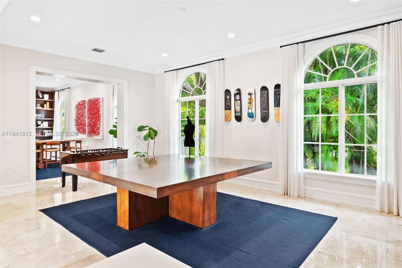 5901 Rolling Road Dr, Pinecrest, FL 33156 Photo