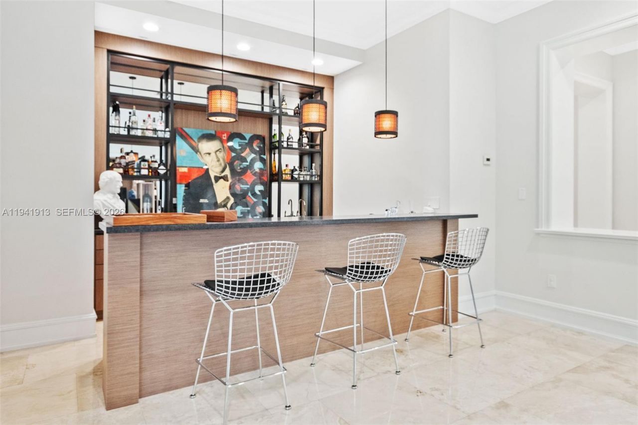 5901 Rolling Road Dr, Pinecrest, FL 33156 Photo