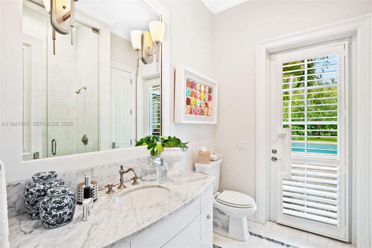 5901 Rolling Road Dr, Pinecrest, FL 33156 Photo