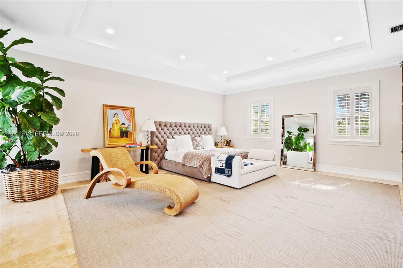 5901 Rolling Road Dr, Pinecrest, FL 33156 Photo