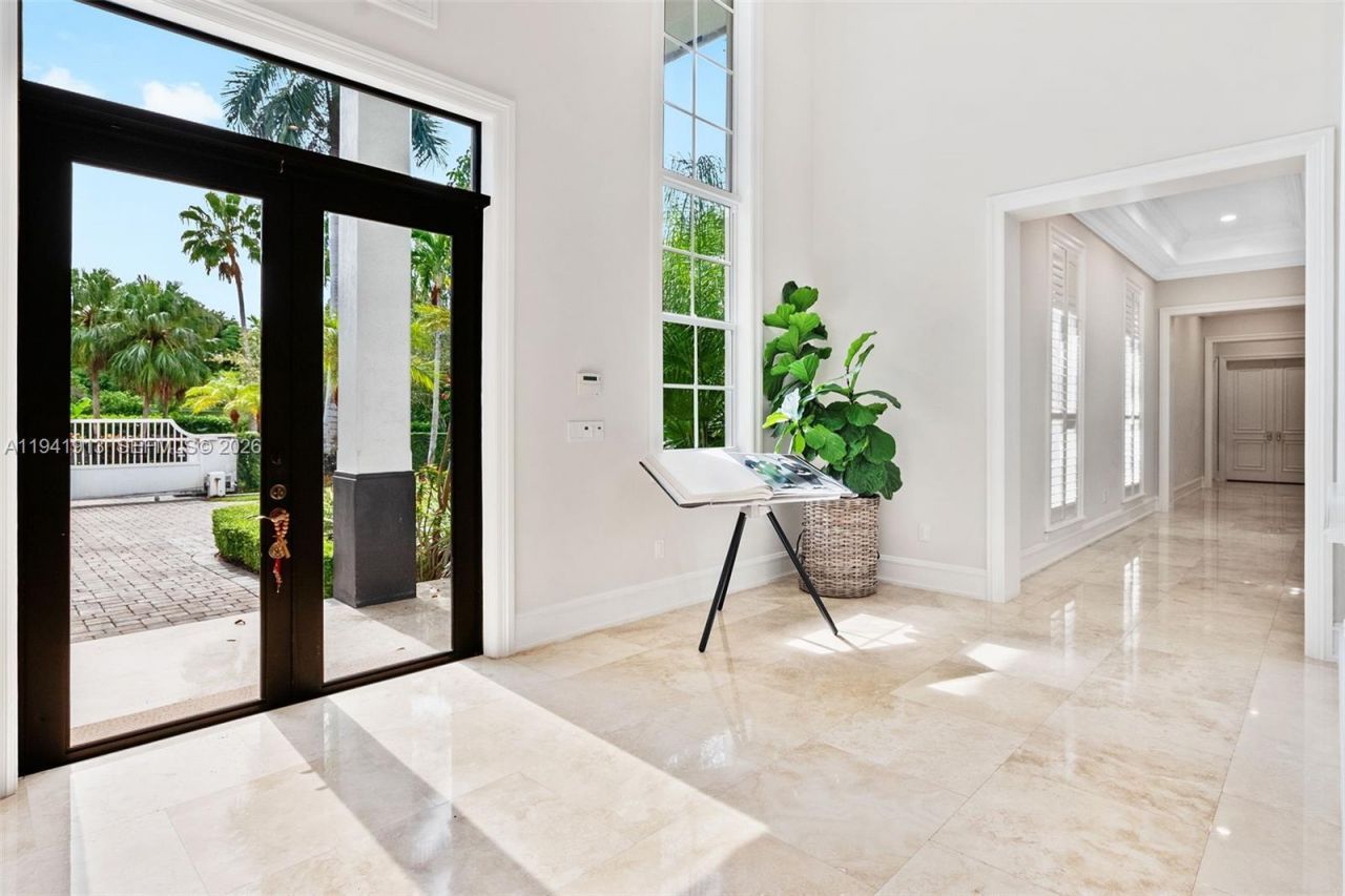 5901 Rolling Road Dr, Pinecrest, FL 33156 Photo