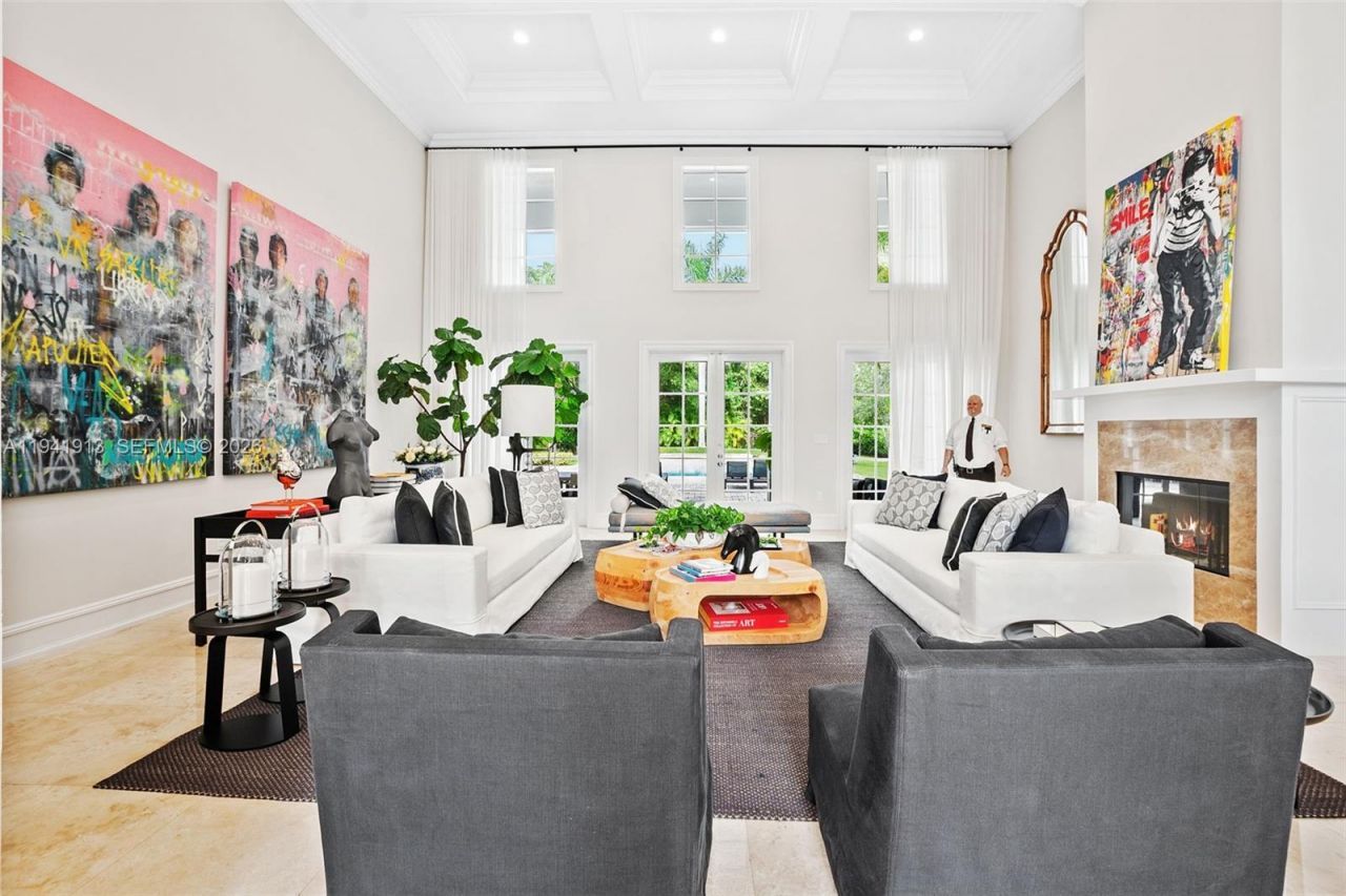 5901 Rolling Road Dr, Pinecrest, FL 33156 Photo