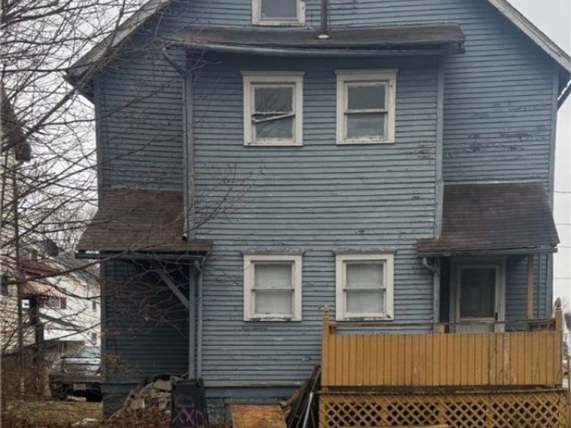 794 Fairgreen Avenue, Youngstown, OH 44510 Photo 2