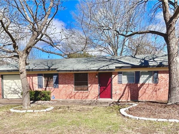 305 Carothers Street, Copperas Cove, TX 76522