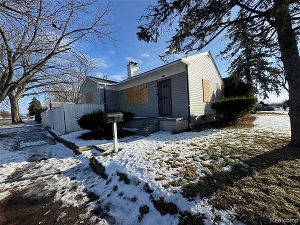 2480 E Outer Drive, Detroit, MI 48234