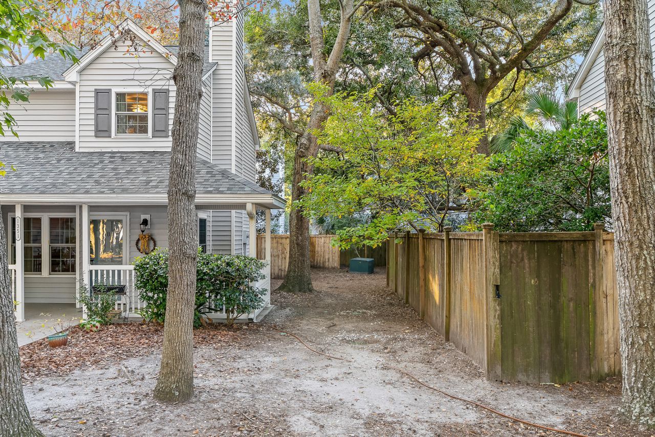 1351 Cassidy Court Photo 23