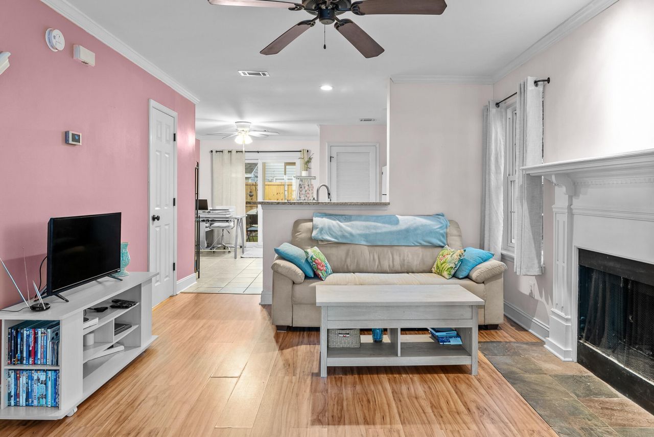 1351 Cassidy Court Photo 4