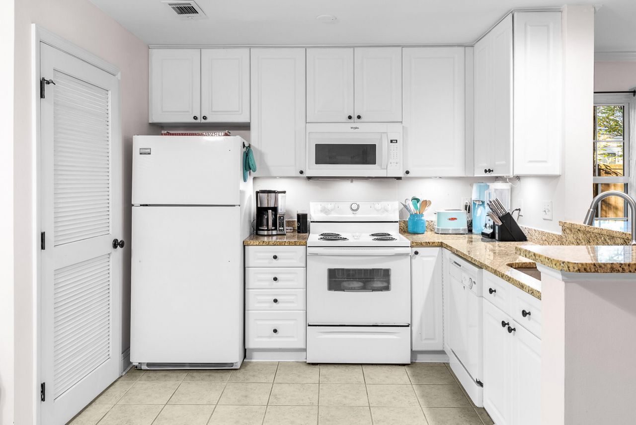 1351 Cassidy Court Photo 9