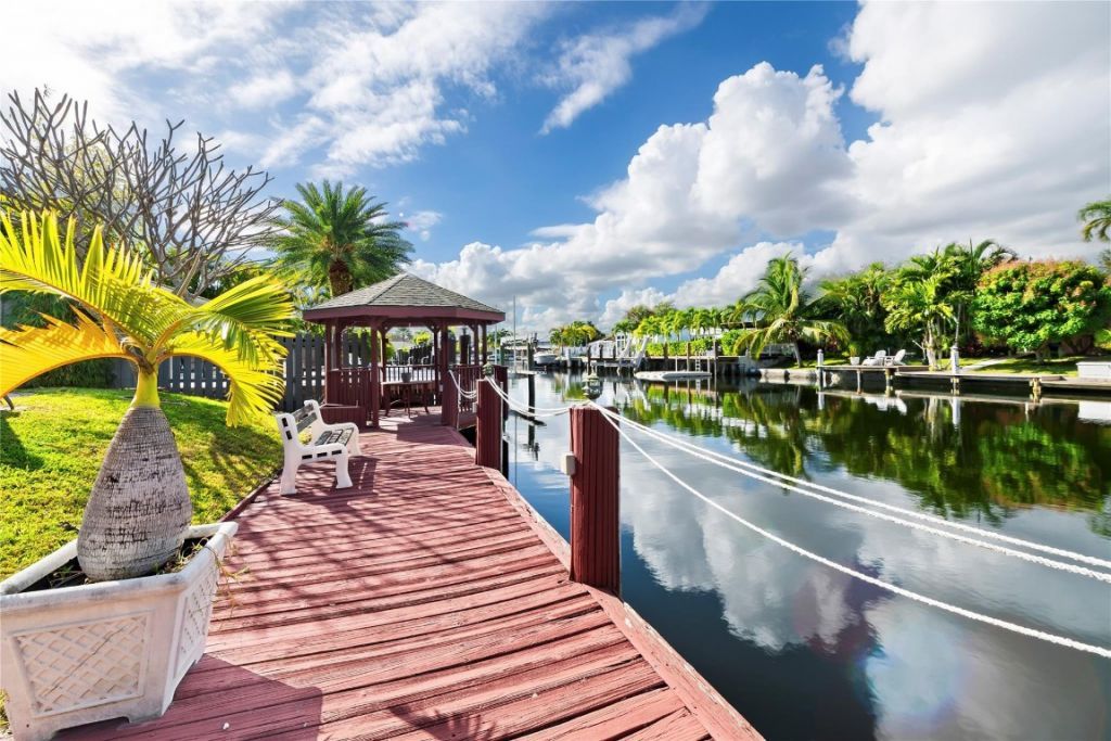 1735 NE 23rd Avenue, Fort Lauderdale, FL 33305 Photo