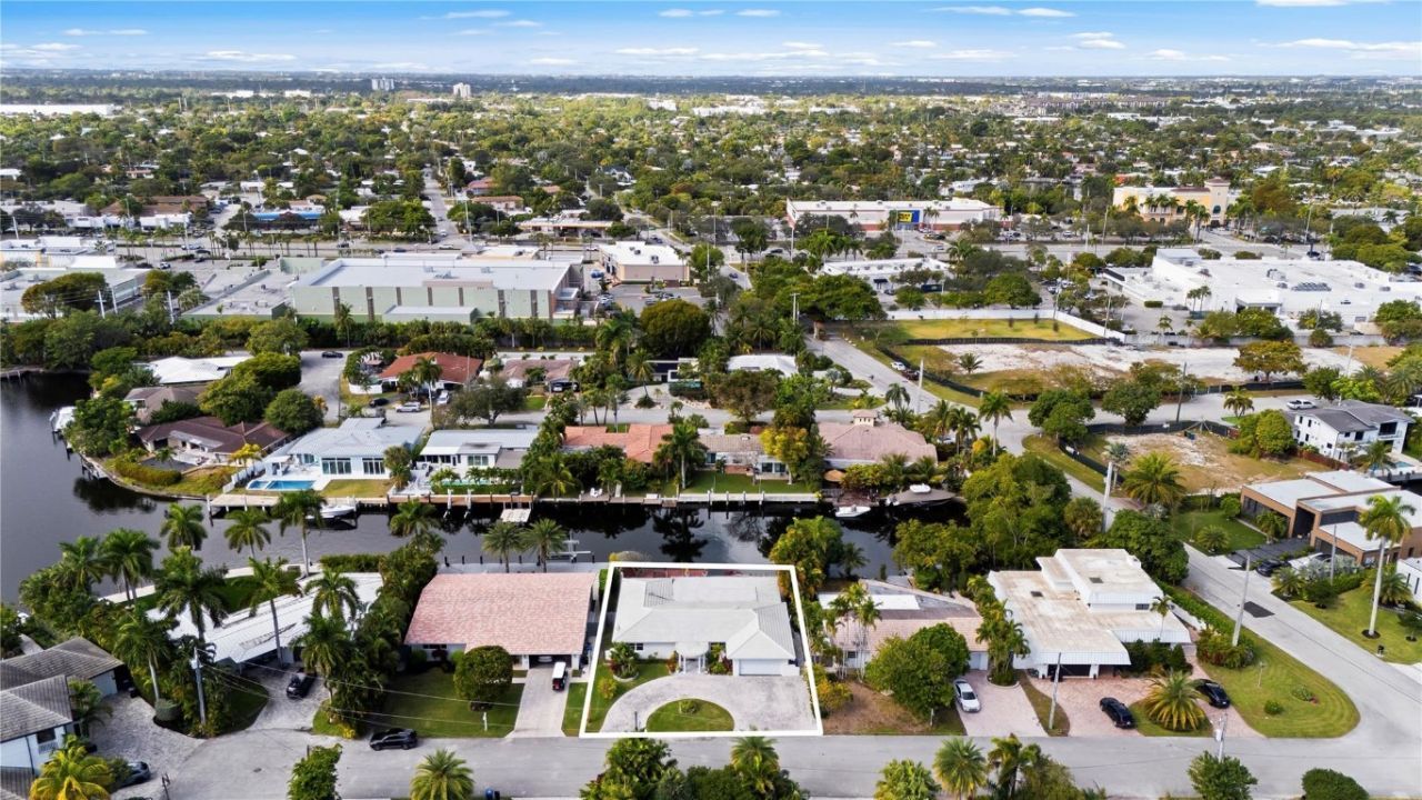 1735 NE 23rd Avenue, Fort Lauderdale, FL 33305 Photo