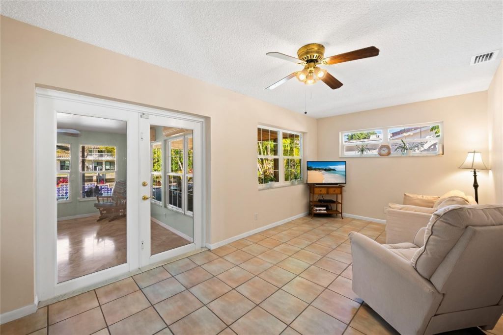 1735 NE 23rd Avenue, Fort Lauderdale, FL 33305 Photo