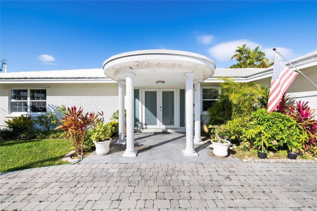 1735 NE 23rd Avenue, Fort Lauderdale, FL 33305 Photo