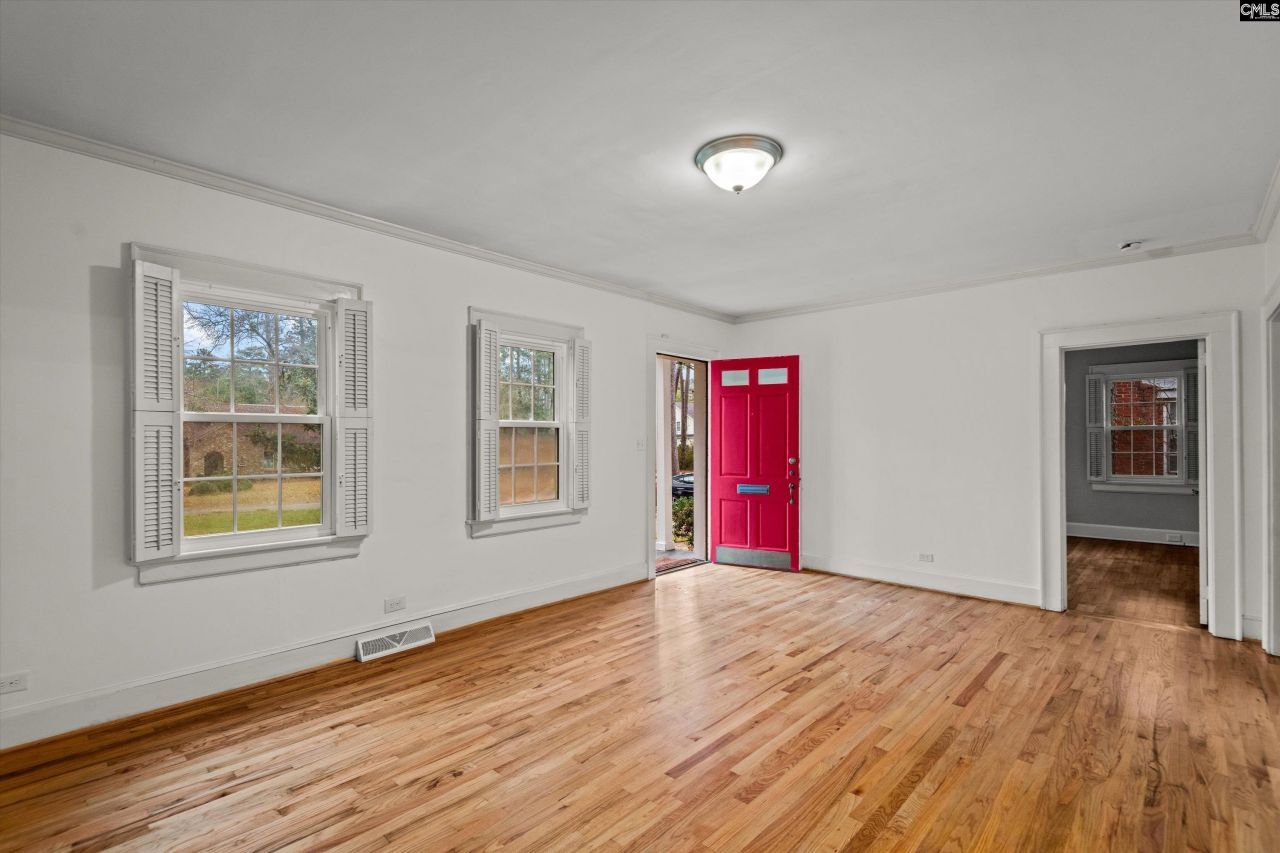 2904 Stratford Road Photo 5