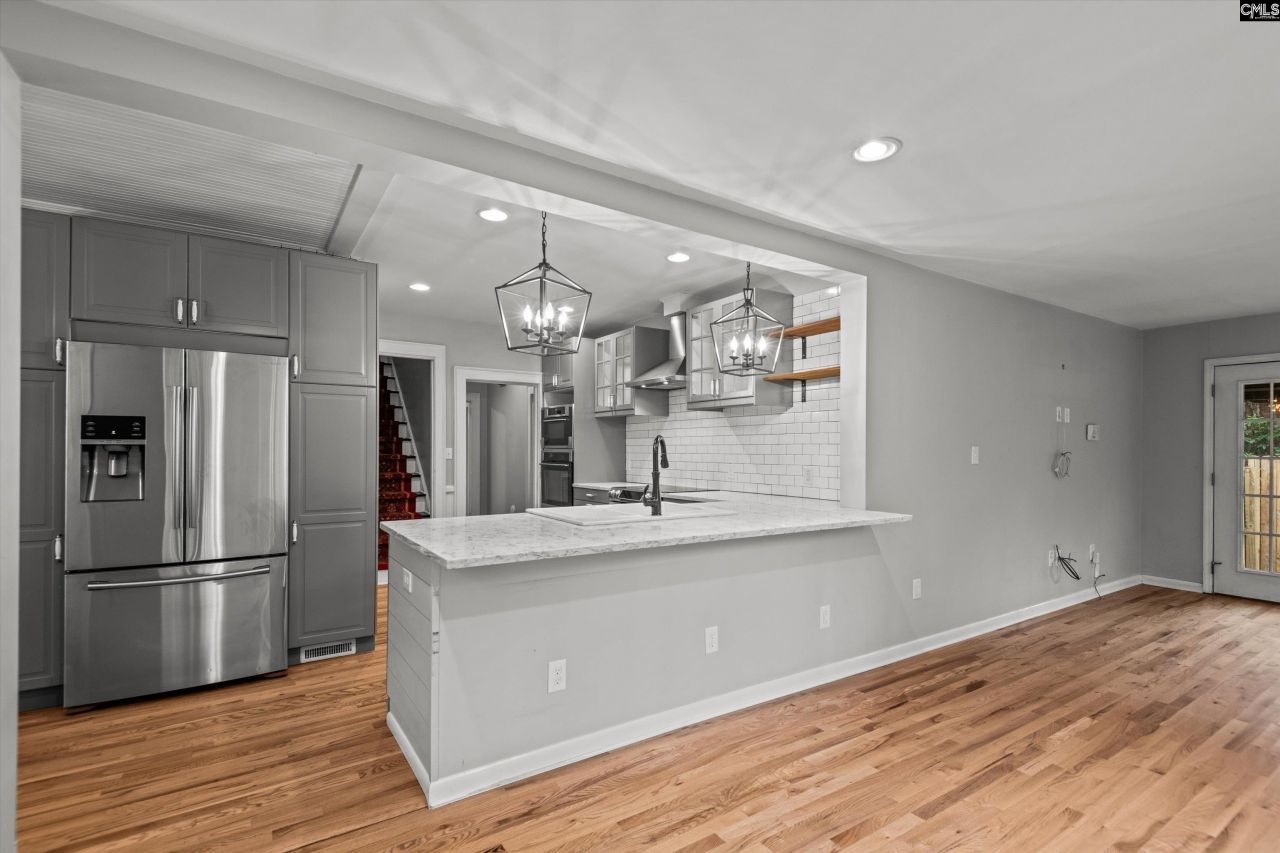 2904 Stratford Road Photo 9