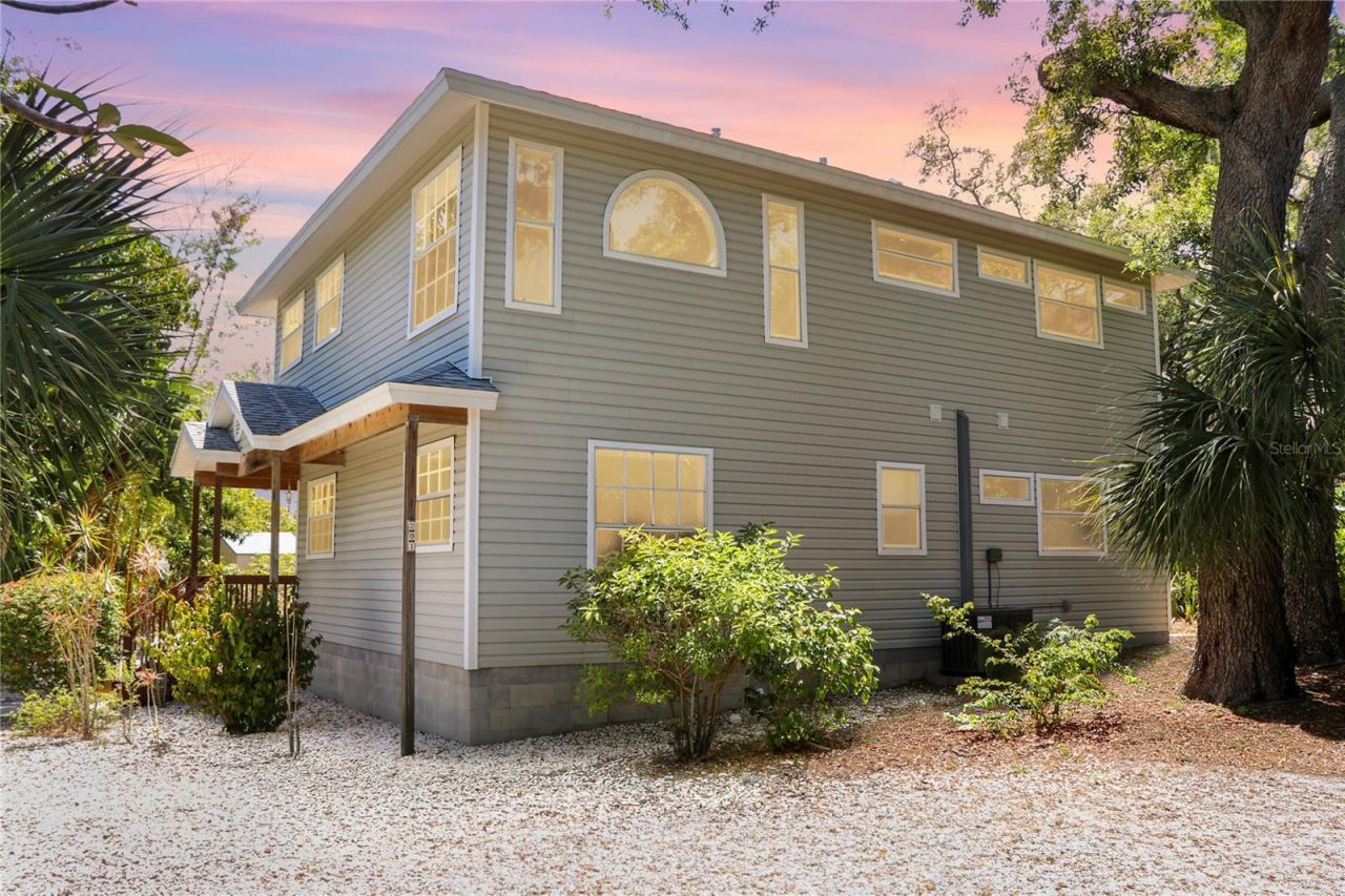 201 Georgia Avenue, Crystal Beach, FL 34681 Photo