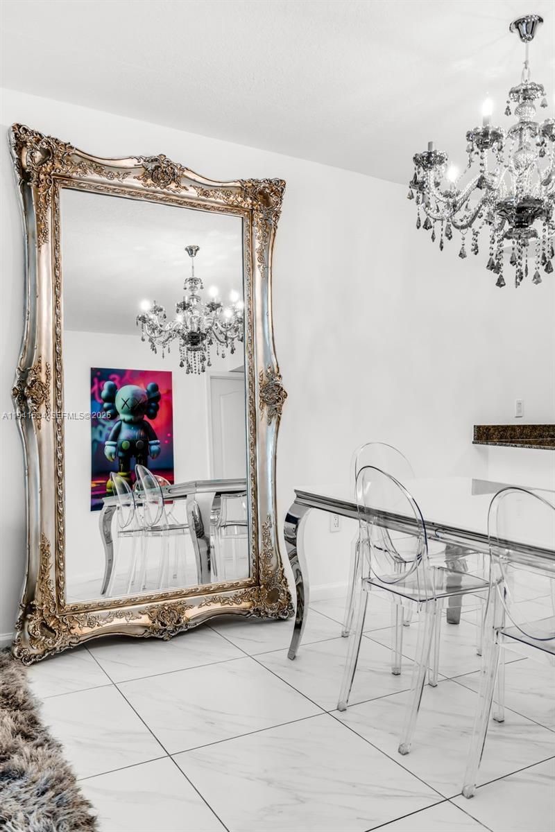 1200 Brickell Bay Dr, Unit 2807, Miami, FL 33131 Photo