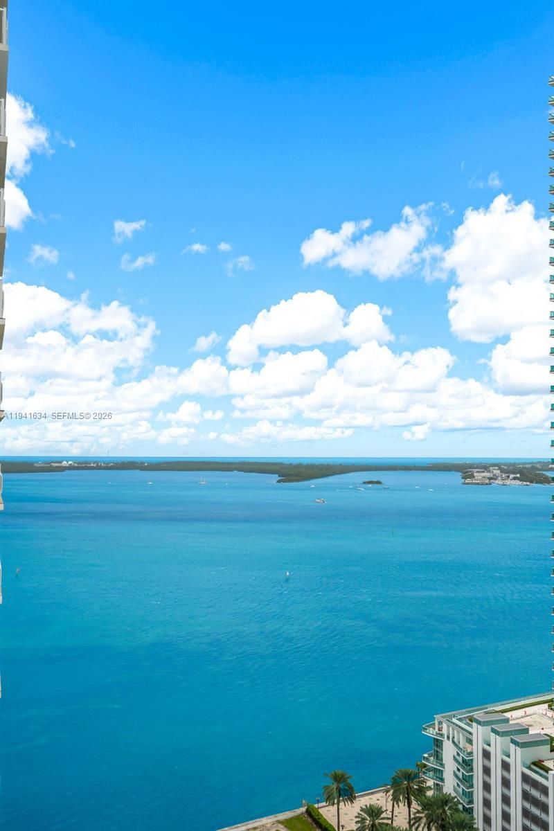 1200 Brickell Bay Dr, Unit 2807, Miami, FL 33131 Photo