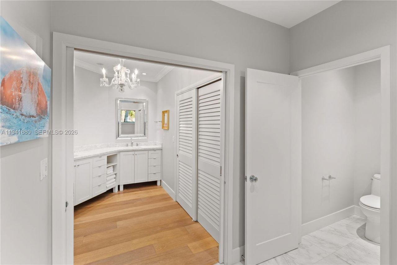 1901 Country Club Prado, Coral Gables, FL 33134 Photo