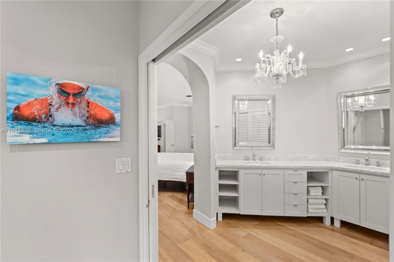 1901 Country Club Prado, Coral Gables, FL 33134 Photo