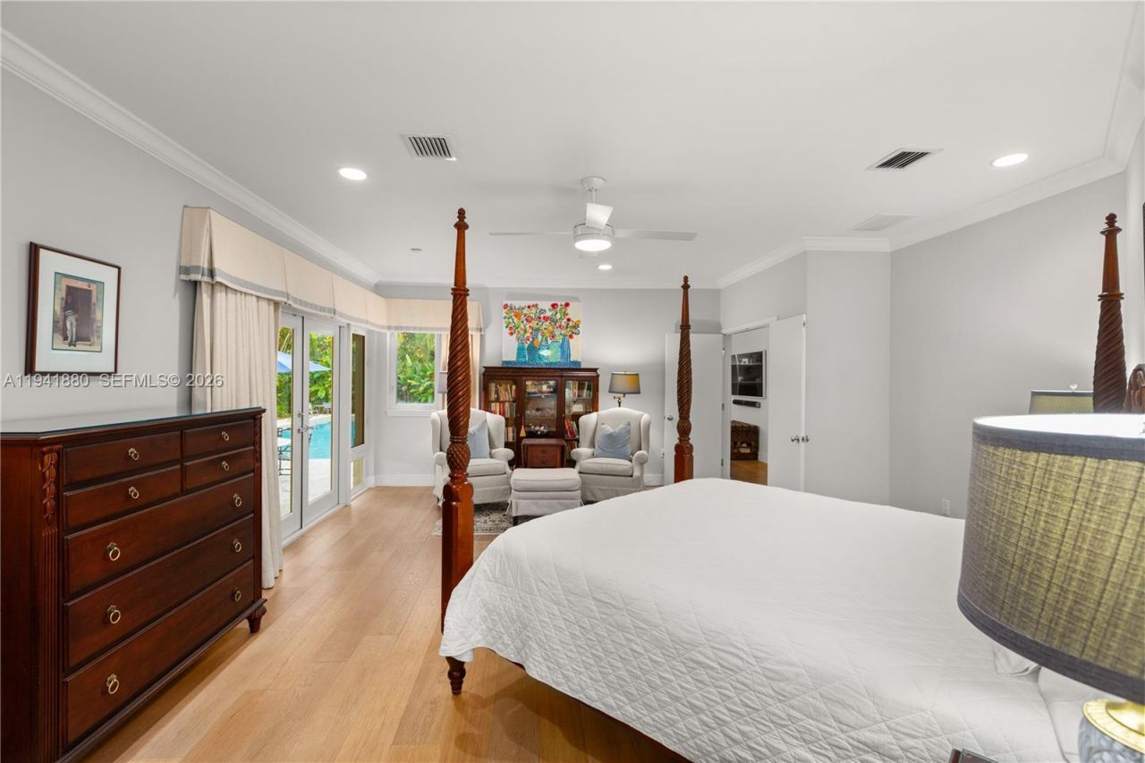 1901 Country Club Prado, Coral Gables, FL 33134 Photo