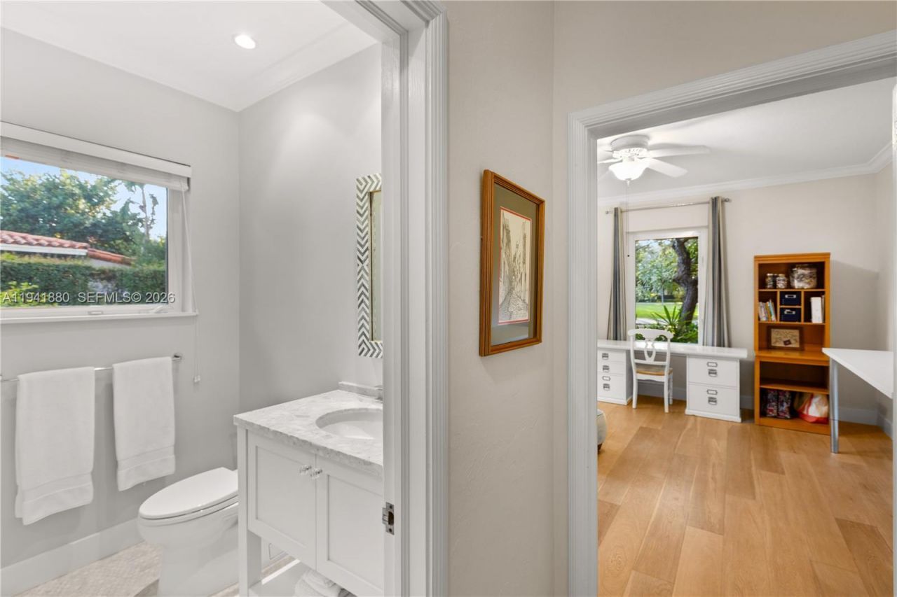 1901 Country Club Prado, Coral Gables, FL 33134 Photo