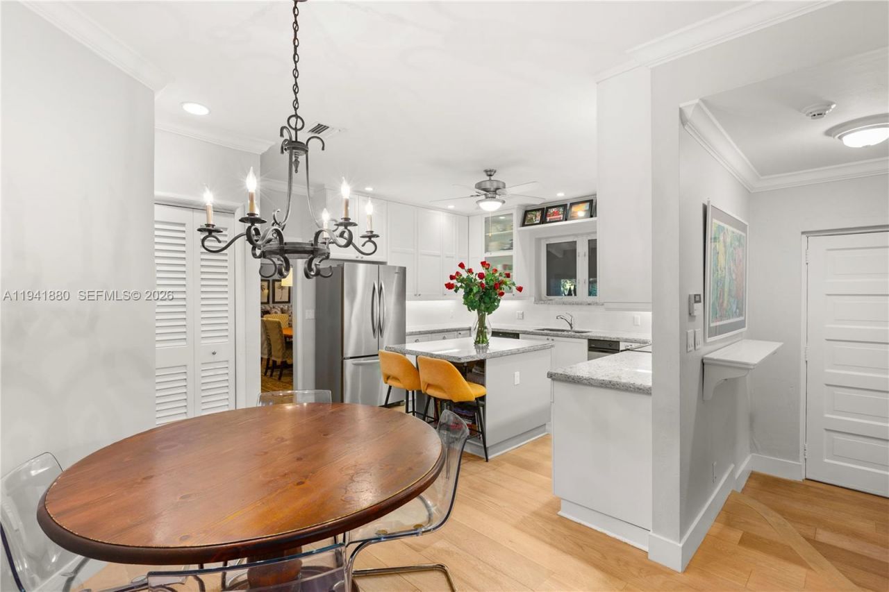 1901 Country Club Prado, Coral Gables, FL 33134 Photo