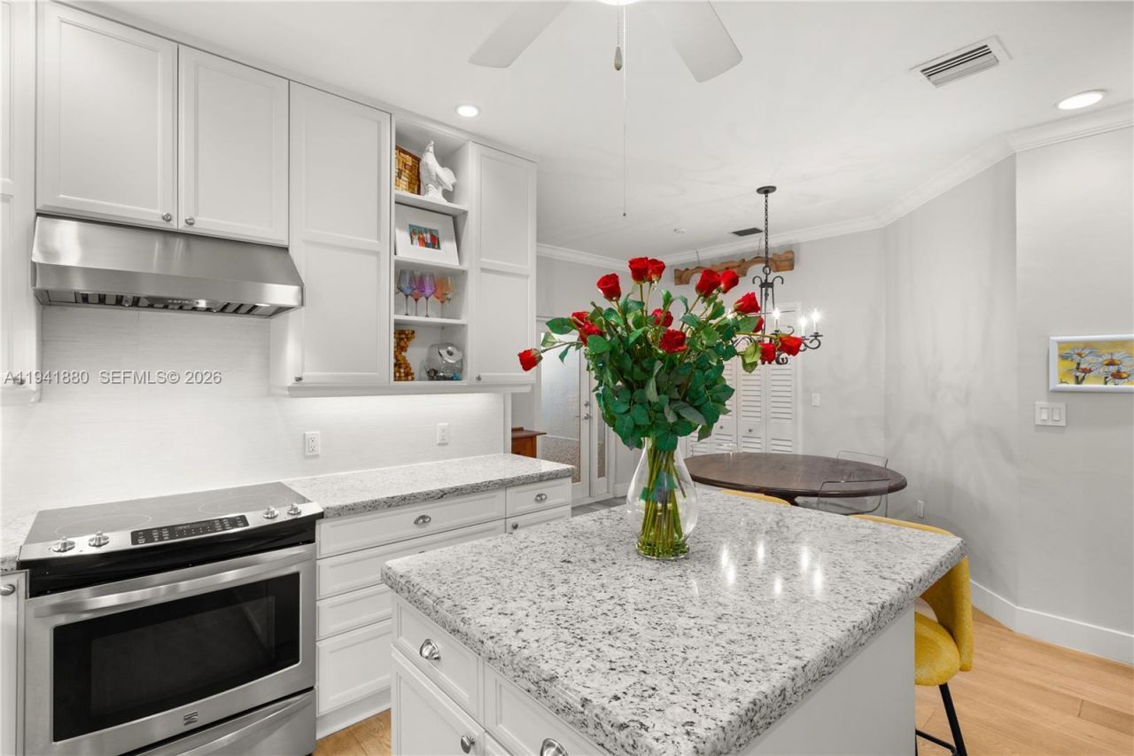 1901 Country Club Prado, Coral Gables, FL 33134 Photo