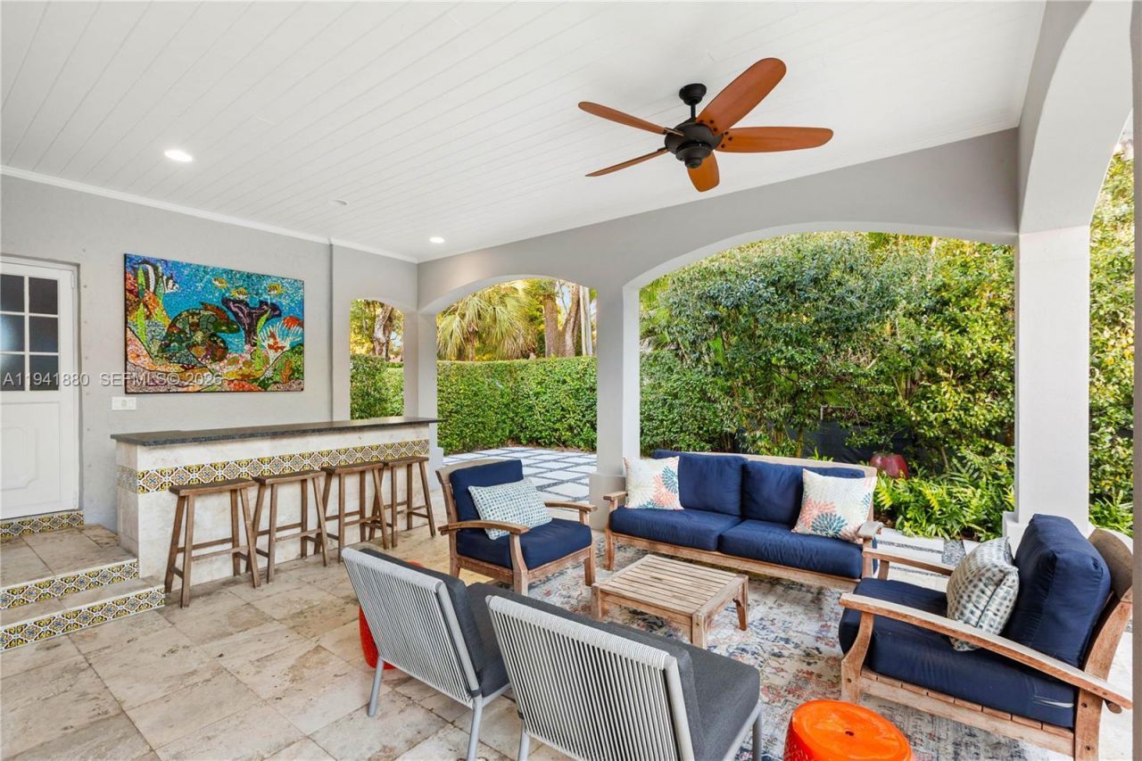 1901 Country Club Prado, Coral Gables, FL 33134 Photo