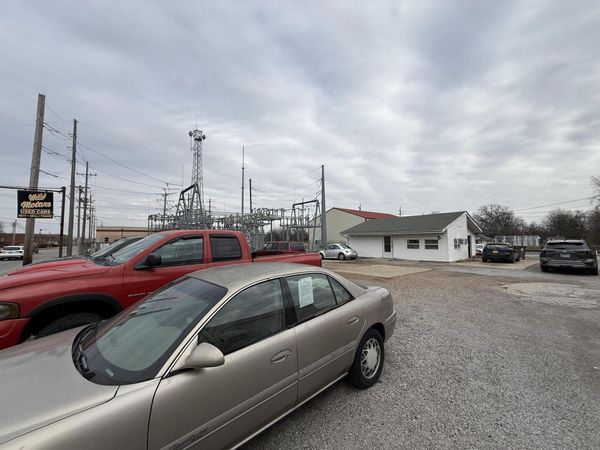 327 N Illinois Ave Avenue, Carbondale, IL 62901