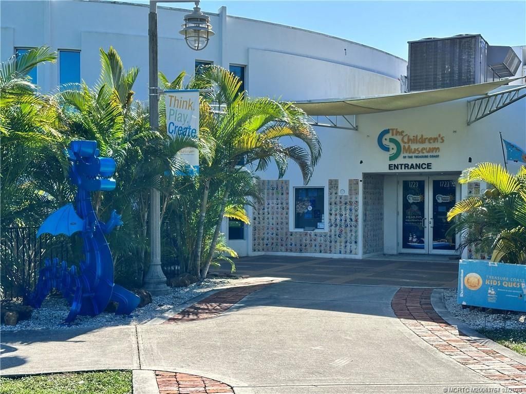 2646 NE Pelican Way E, Jensen Beach, FL 34957 Photo