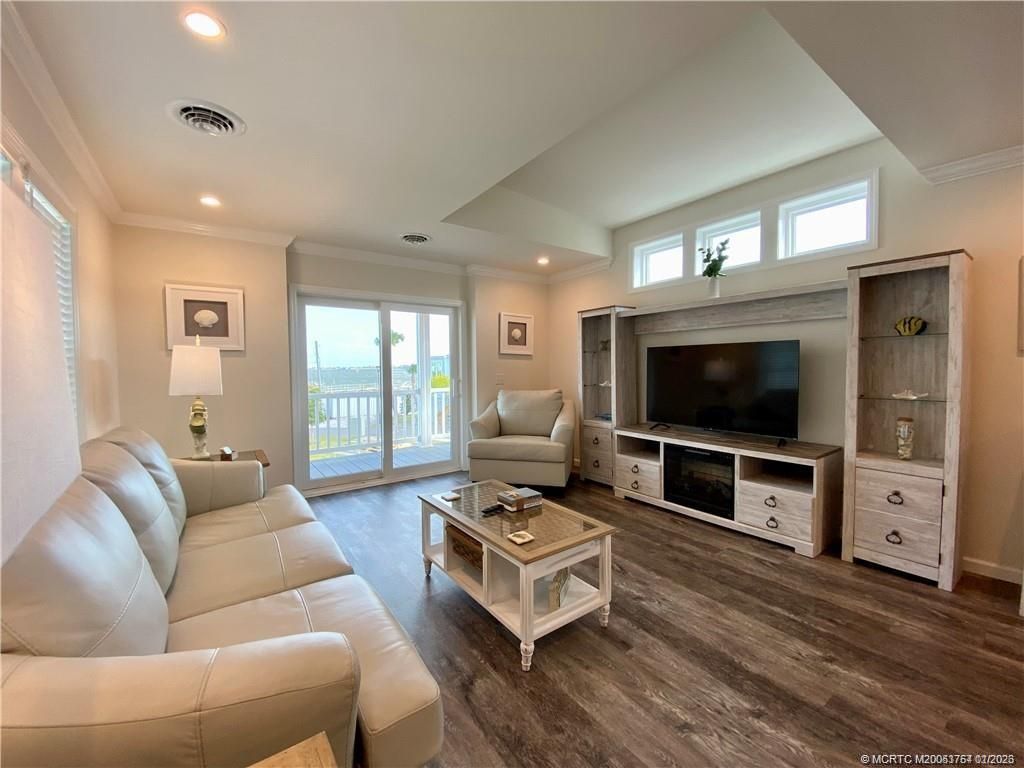 2646 NE Pelican Way E, Jensen Beach, FL 34957 Photo