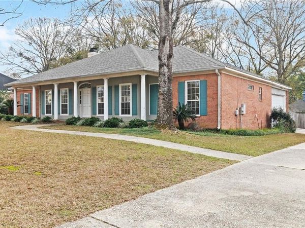 7693 Pembroke Circle, Mobile, AL 36695