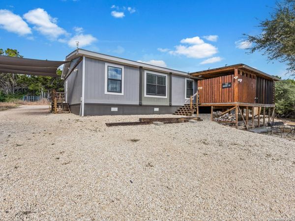 798 legion, Lakehills, TX 78063